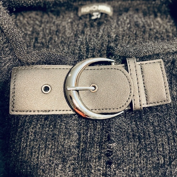 Fashion Nova,Fuzzy, Fun, Funky & Fabulous! Awesome Piece,Perfect for the Season - Picture 7 of 16